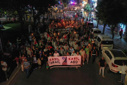 Bursa’da Filistin için meşaleli yürüyüş