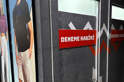 Bursa'da AVM'de skandal! "Güvenlik kamerası deneme kabininin içini görüyor"