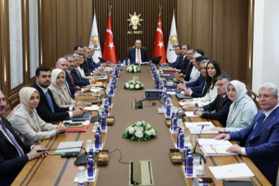 AK Parti MYK yoğun gündemle toplandı