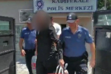 İzmir'de şafak operasyonu