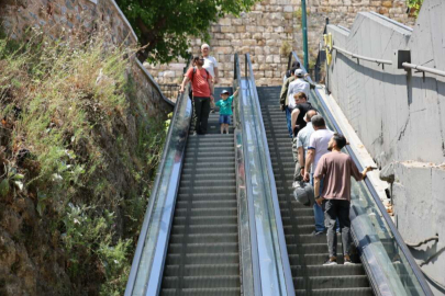 Bursa’da yürüyen merdivenler yeniden hizmete girdi!