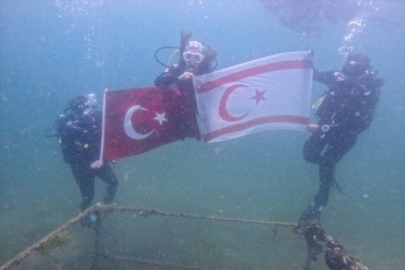 Bursa'da suyun altında muhteşem gösteri