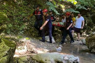 Bursa'da kahreden olay! Fotoğraf çekilirken kayalıklardan düştü!