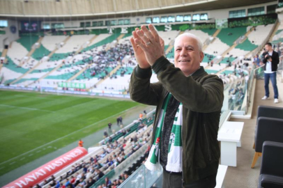 Bozbey yine yaptı yapacağını! Bursaspor'a desteğe devam...