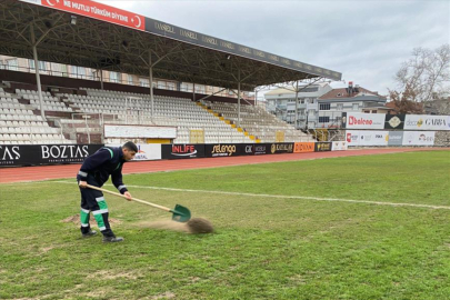 İnegöl İlçe Stadyumu zemini bakıma alındı