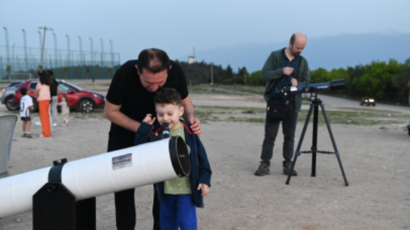 Bursa Osmangazi Belediyesi'nin bilimle buluşmaları sürüyor