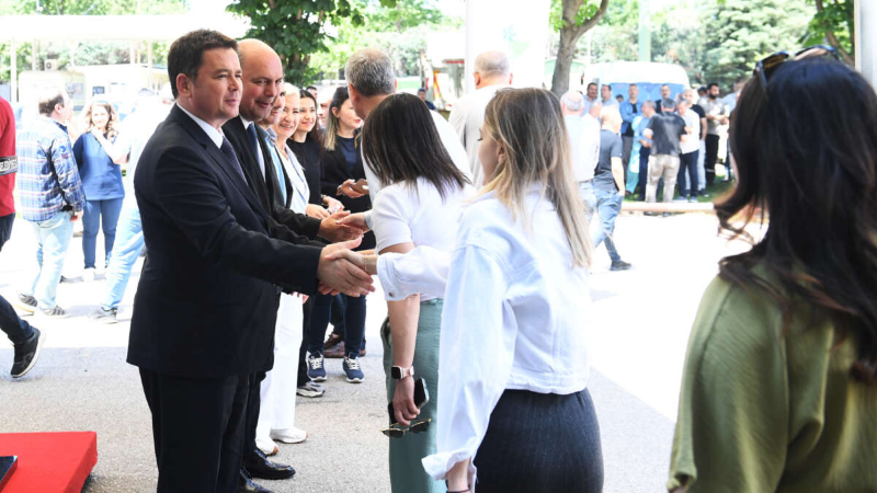 Başkan Aydın mesai arkadaşlarıyla bayramlaştı