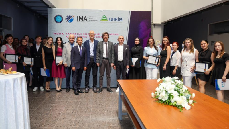 Bursa’nın yeni modacıları mezun oldu