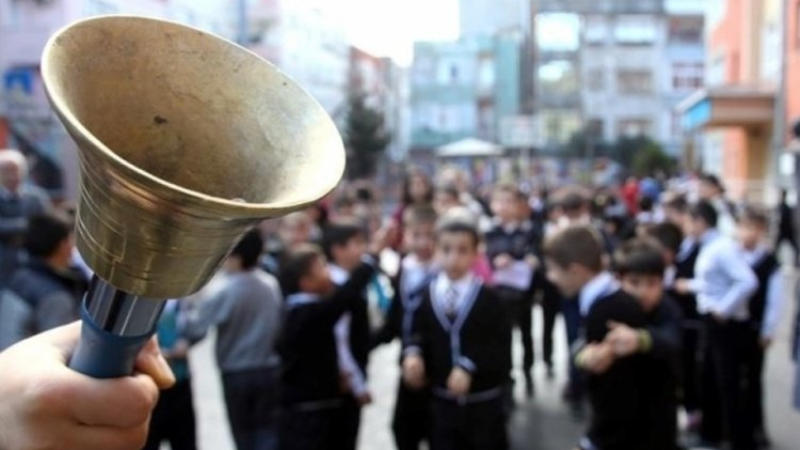 Bakan Tekin açıkladı: Pazartesi okullar 10'da başlayacak...