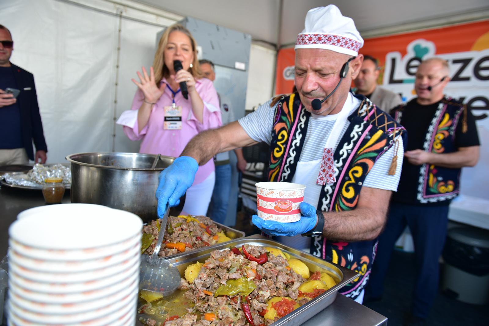 Bursa'nın gastronomi şölenine usta şeflerden tam not