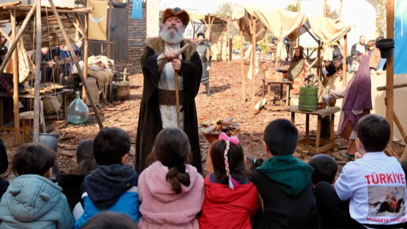 Bursa Yıldırımlı çocuklar kültür, sanat ve tarihle gelişiyor