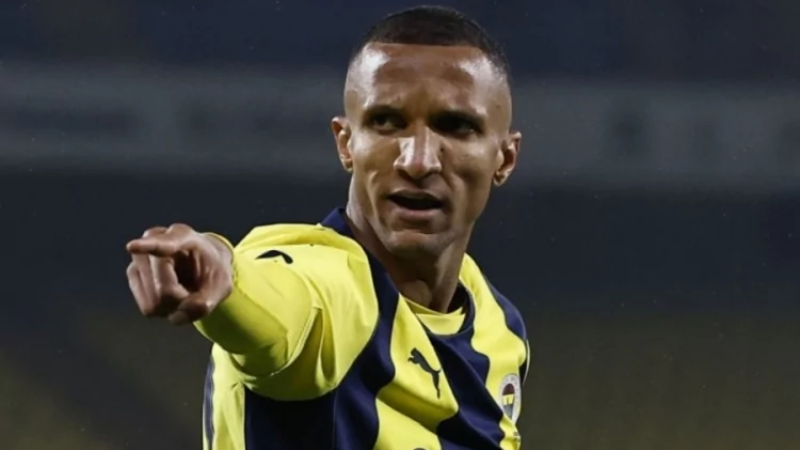 Fenerbahçe'de Becao kadro dışı bırakıldı