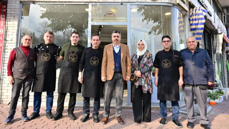 Bursa'da Başkan Yılmaz halktan kopmuyor