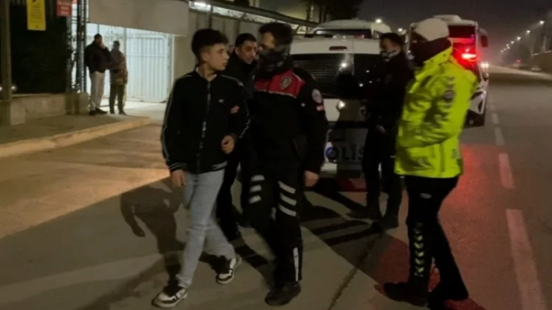 15 yaşındaki sürücü Bursa'yı karıştırdı!