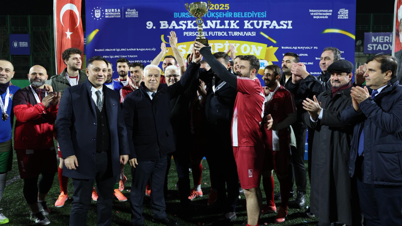 Bursa'da bu turnuva nefes kesti; Kupayı Bozbey verdi