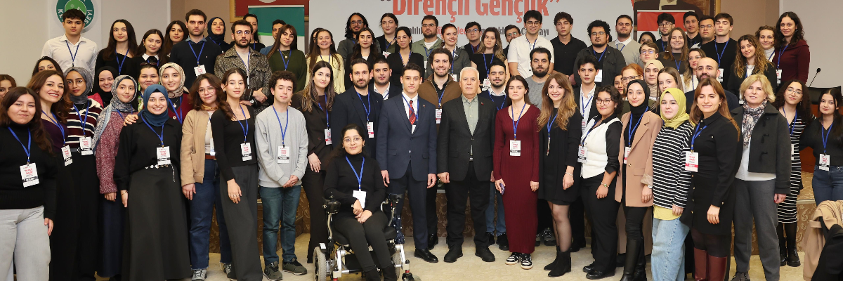 Bursa'da söz gençlerde...