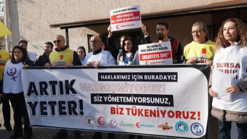 Bursa'da sağlık emekçileri haklarını arıyor