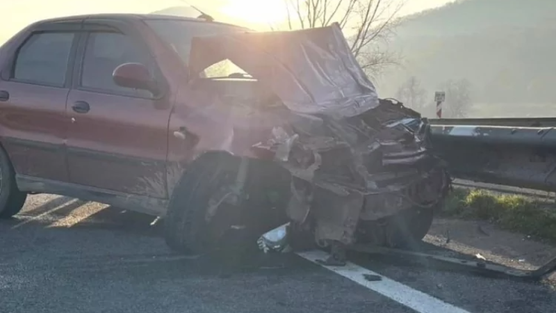 Bursa'da kontrolden çıkan araç hurdaya döndü