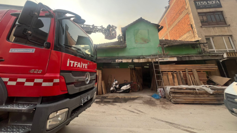 Bursa'da imalathanede panik anları