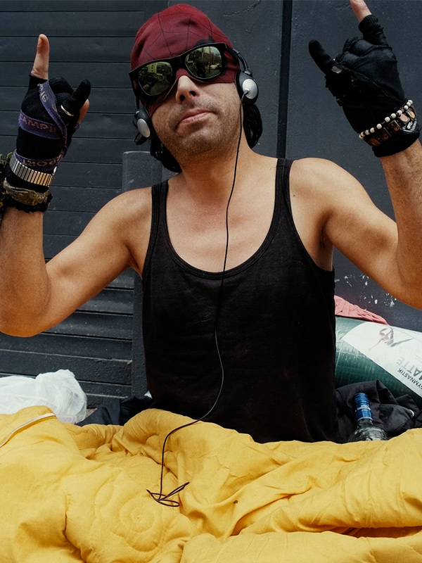 Mutluluk + Neukölln'ün Örümcek Adamı - Haberin Doğrusu